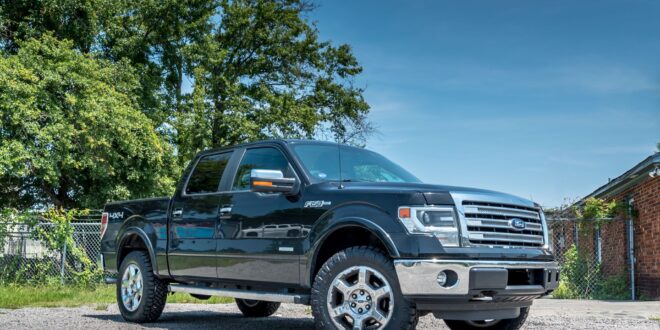 Lift Your 2010 Ford F150 With a Suspension Lift Kit